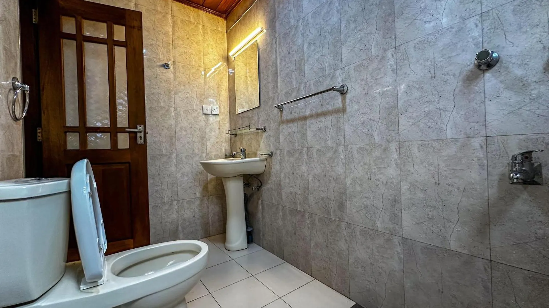 Tranquil Residence Negombo Guest house